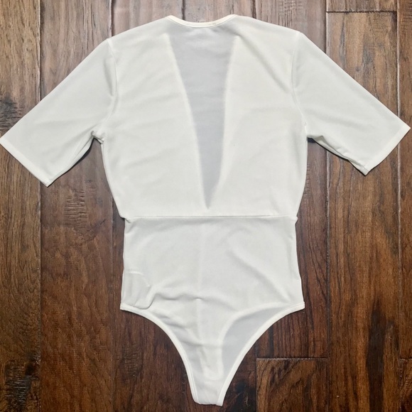 F.21- White/Cream plunge bodysuit - Picture 3 of 3